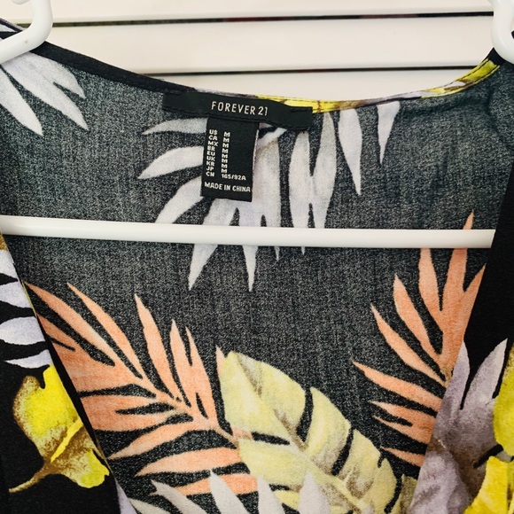 F21 | Tropical dress - Picture 2 of 3